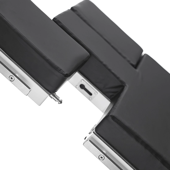 Operating table Y - universal and mobile │ Novak M